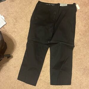 Talbot’s Size 16 Curvy perfect crop pants in Black NWT